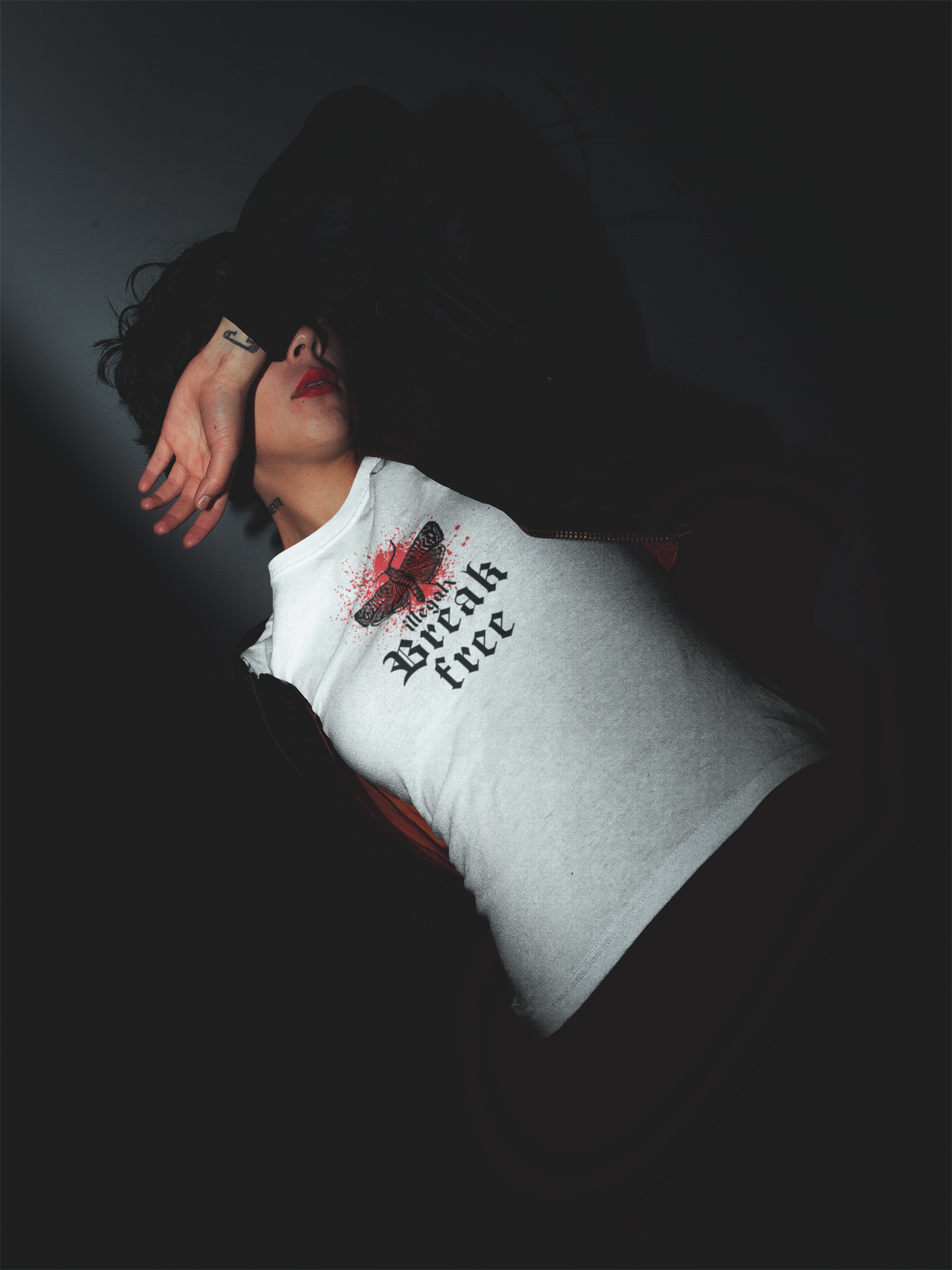 # Break Free - Unisex T-Shirt in multiple colors
